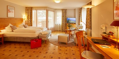 Luxusurlaub - Hotel-Schwerpunkt: Luxus & Romantik - Deutschland - Doppelzimmer "Münstertal" - Erfurths Bergfried Ferien & Wellnesshotel