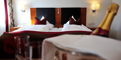 Luxusurlaub - Hotel-Schwerpunkt: Luxus & Romantik - Baden-Württemberg - Suite - Erfurths Bergfried Ferien & Wellnesshotel