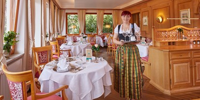 Luxusurlaub - Restaurant: vorhanden - Donaueschingen - Bergfriedstube - Erfurths Bergfried Ferien & Wellnesshotel