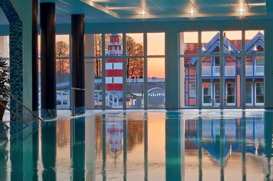Luxushotel: Innenpool - Precise Resort Hafendorf Rheinsberg