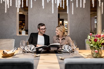 Luxushotel: Fine Dining Table (für bis zu 14 Personen) - Alpin Art & Spa Hotel Naudererhof
