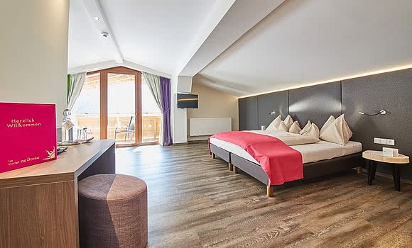 Hotel DIE SONNE ****S Zimmerkategorien Sonnensuite 4-6 Personen | ab 70 m²