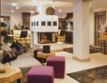 Luxushotel: Lobby mit Bar - Hotel DIE SONNE ****S