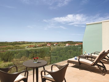 Kempinski Hotel Adriatic Zimmerkategorien Junior Suite mit Blick auf den Golfplatz