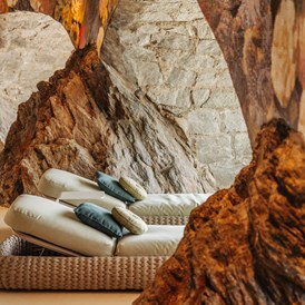 Luxushotel: Ruheraum gebaut um natürlichen Felsen - Hotel Schloss Seefels