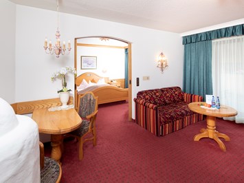 Hotel „Der Kirchenwirt****s" Zimmerkategorien Junior Suite
