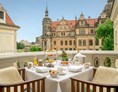 Luxushotel: Blick aus einer Suite auf das historische Dresden - Hotel Taschenbergpalais Kempinski Dresden