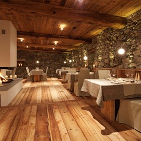 Luxushotel: Gourmetrestaurant VIVANDA ausgezeichnet mit 17 Gault&Millau Punkten und 1 Michelin Stern - In Lain Hotel Cadonau