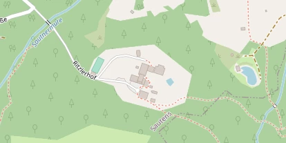 Luxushotel auf Satellitenbild