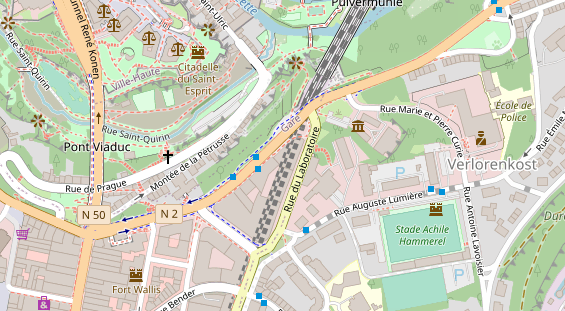 Luxushotel auf Satellitenbild