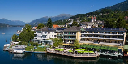 Luxusurlaub - Umgebungsschwerpunkt: See - Kleinkirchheim - Hausansicht im Sommer - Seeglück Hotel Forelle