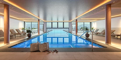 Luxusurlaub - Saunalandschaft: Aromasauna - Schönberg im Stubaital - Infinity Pool Südtirol - Panoramahotel Huberhof****s