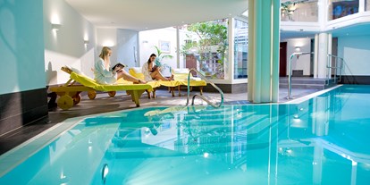 Luxusurlaub - Pools: Innenpool - Bern - Pool - GOLFHOTEL Les Hauts de Gstaad & SPA