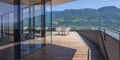 Luxusurlaub - Umgebungsschwerpunkt: Therme - Südtirol - Panoramaterrasse mit Ausblick - Parkhotel Marlena - Adults Only 14+