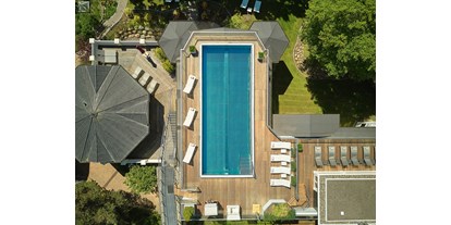 Luxusurlaub - Pools: Außenpool beheizt - Mecklenburg-Vorpommern - rooftop pool & sauna - Romantik ROEWERS Privathotel