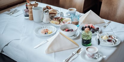 Luxusurlaub - Verpflegung: Frühstück - Ried (Arzl im Pitztal) - Frühstück - Hotel Goldener Berg