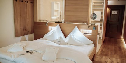 Luxusurlaub - Bettgrößen: King Size Bett - St. Anton am Arlberg - Zimmer - Hotel Goldener Berg