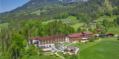 Luxusurlaub - Bettgrößen: Doppelbett - Kössen - Alpenhof im Sommer - Alm- & Wellnesshotel Alpenhof****s