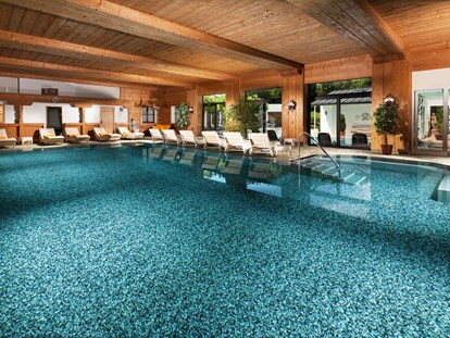 Luxusurlaub - Pools: Innenpool - Hallenbad - Alm- & Wellnesshotel Alpenhof****s