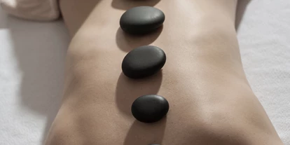 Luxusurlaub - Sauna - Kötzing - Hot Stone Massage DAS.GOLDBERG - Das Goldberg
