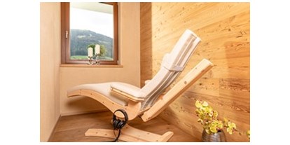 Luxusurlaub - Pools: Innenpool - Entspannung pur mit den innovativen Körperschallliegen - Alpbacherhof****s - Mountain & Spa Resort