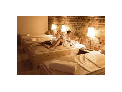 Luxusurlaub - Bettgrößen: Doppelbett - Mutters - Ruheraum mit Wasserbetten im Wellnesshotel Der Alpacherhof - Alpbacherhof****s - Mountain & Spa Resort