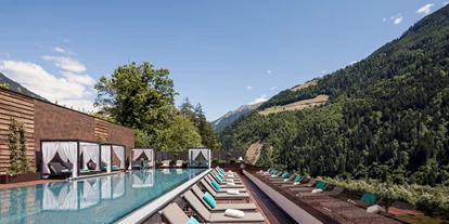 Luxusurlaub - Pools: Innenpool - St. Leonhard im Pitztal - Quellenhof Luxury Resort Passeier