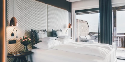Luxusurlaub - Bettgrößen: Doppelbett - St. Leonhard im Pitztal - Zimmer - Suite 1400 Deluxe - Hotel Golserhof