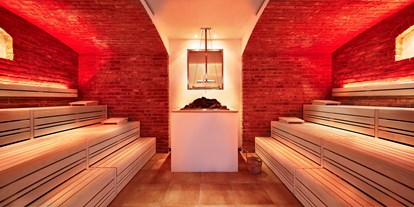 Luxusurlaub - Saunalandschaft: Infrarotkabine - Südtirol - Wein-Sauna - Preidlhof***** Luxury DolceVita Resort