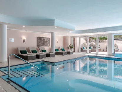 Luxusurlaub - Pools: Außenpool beheizt - Südtirol - Hotel Pienzenau am Schlosspark 