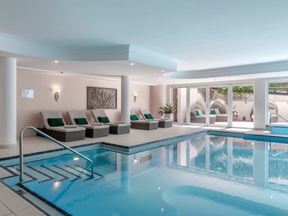 Luxusurlaub - Pools: Innenpool - Völlan/Lana - Hotel Pienzenau am Schlosspark 