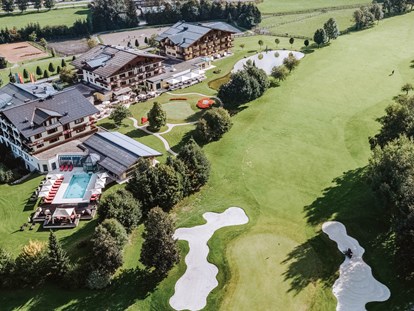Luxusurlaub - Pools: Innenpool - Golfhotel direkt am Golfplatz Radstadt im Salzburger Land - Hotel Gut Weissenhof ****S