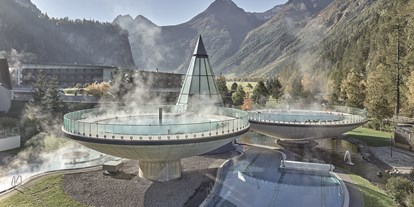 Luxusurlaub - Parkplatz: kostenlos beim Hotel - Tirol - AQUA DOME - Tirol Therme Längenfeld