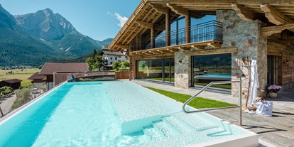 Luxusurlaub - Umgebungsschwerpunkt: Berg - PLZ 6456 (Österreich) - Saunahaus - Hotel Post Lermoos