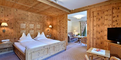 Luxusurlaub - Saunalandschaft: finnische Sauna - Helle Suiten - Hotel Post Lermoos