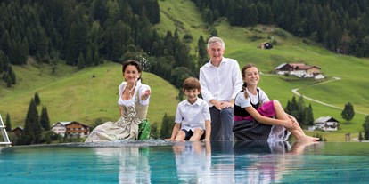 Luxusurlaub - Pools: Infinity Pool - Galtür - Familie Hermann Haller - Haller's Geniesserhotel