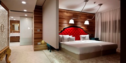 Luxusurlaub - Bettgrößen: Twin Bett - Graffit Gallery Hotel