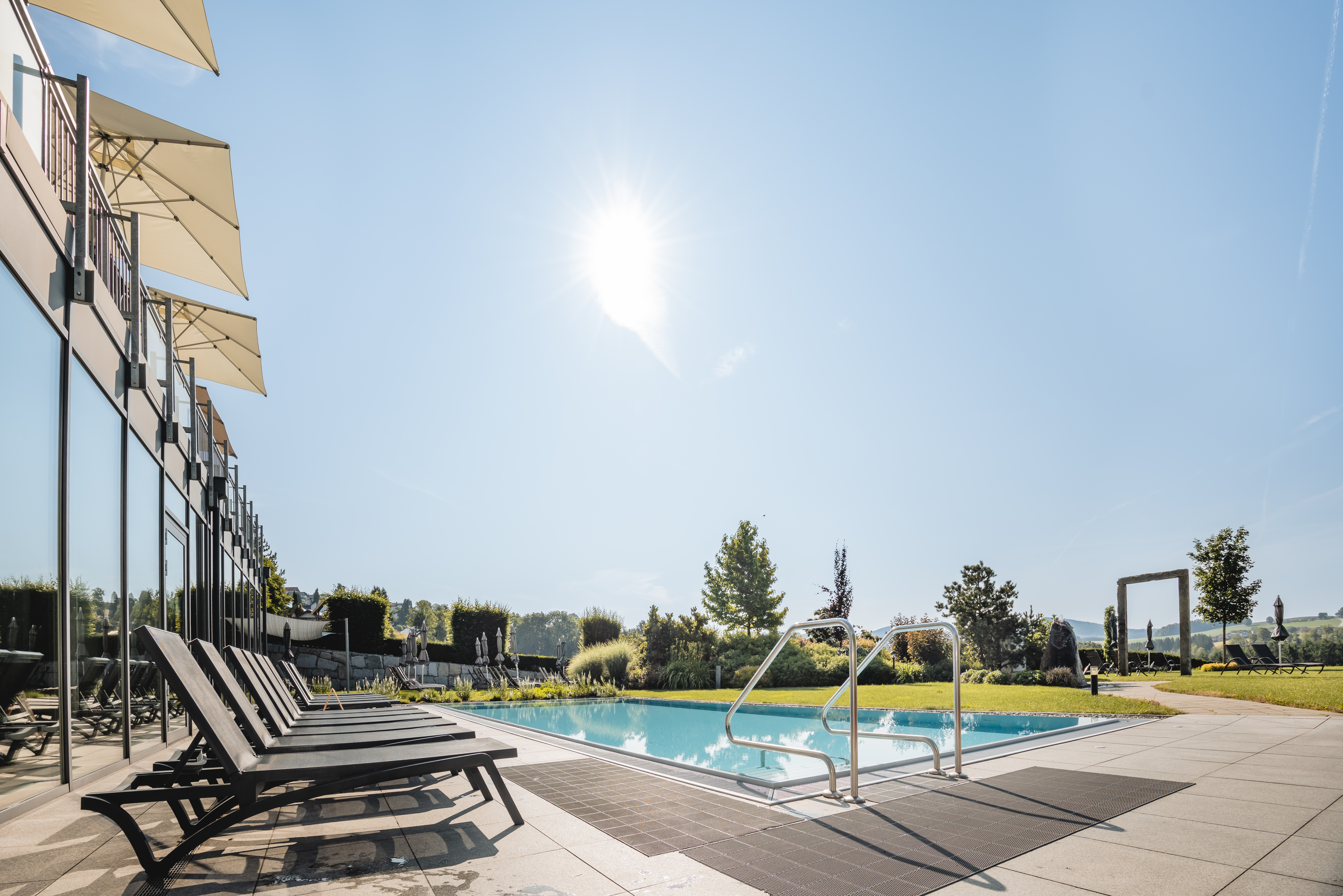 Luxusurlaub: Pool - Landrefugium Obermüller | 360 ° Glück | 4,5 Sterne