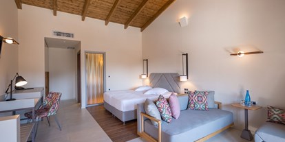 Luxusurlaub - Bettgrößen: King Size Bett - Epirus-Region - Deluxe Junior Suite Mountain View - Sivota Diamond Spa Resort