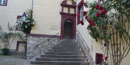 Luxusurlaub - Preisniveau: günstig - Eingang Capelle - Wasserschloss Westerburg