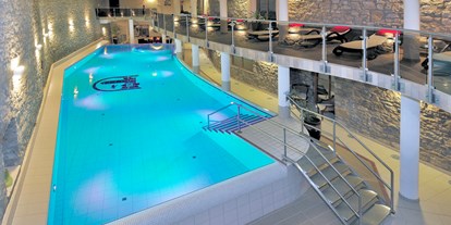 Luxusurlaub - Preisniveau: günstig - Schwimmbad & Whirlpool - Wasserschloss Westerburg