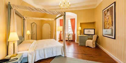 Luxusurlaub - Bettgrößen: Queen Size Bett - Zimmer - Wasserschloss Westerburg