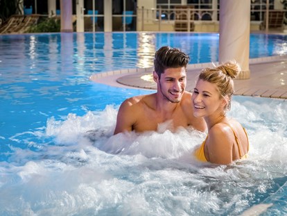 Luxusurlaub - Pools: Innenpool - Niederalteich - Wellness & SPA Resort Mooshof 