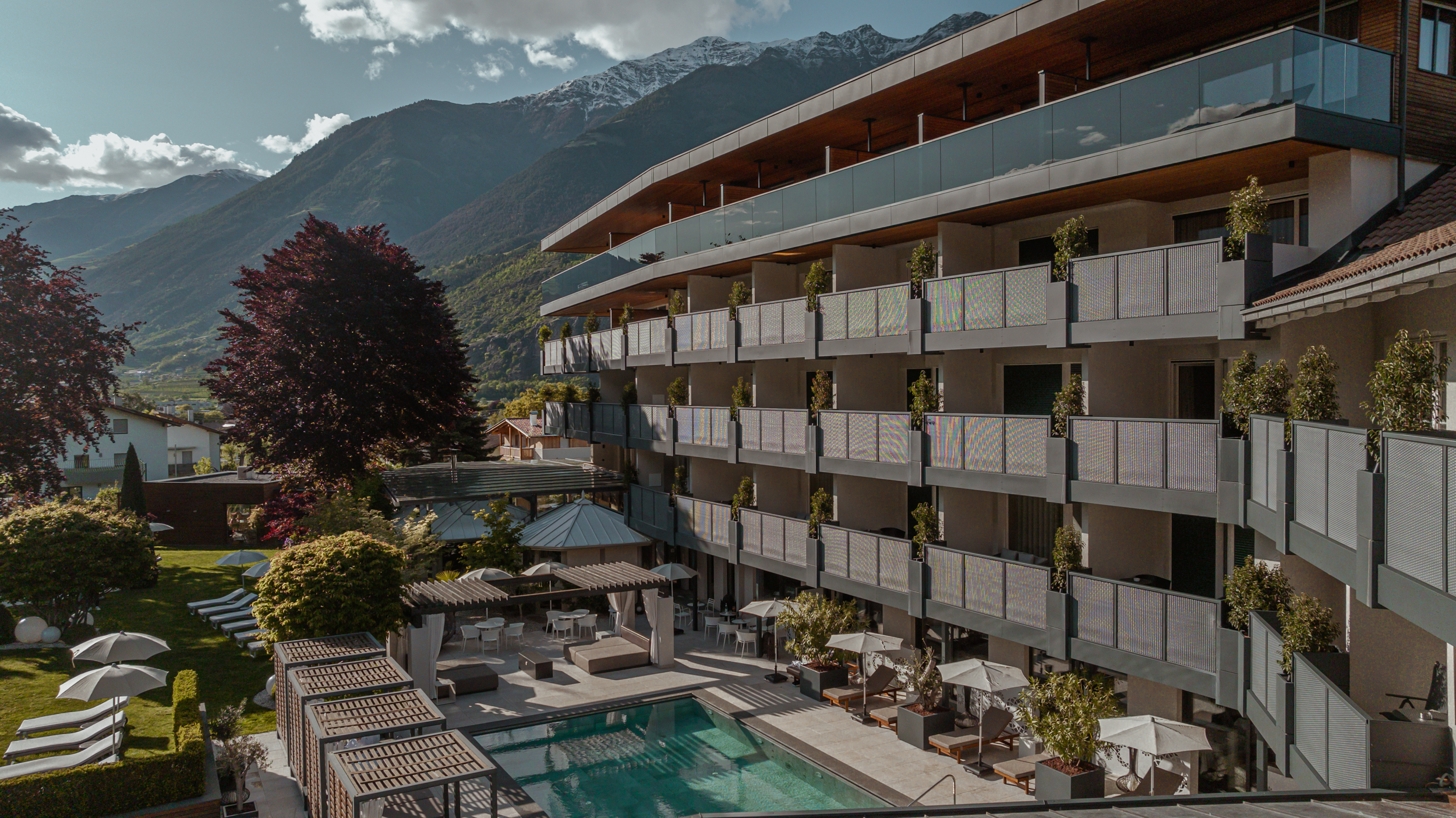 Luxusurlaub: Hotelansicht Außen - Hotel das Paradies