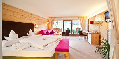 Luxusurlaub - Saunalandschaft: finnische Sauna - Mirabell Dolomites Hotel . Luxury . Ayurveda & Spa
