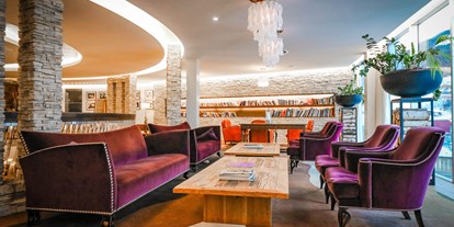 Luxusurlaub - Bar: Cocktailbar - Kössen -  Hotel Alpine Palace