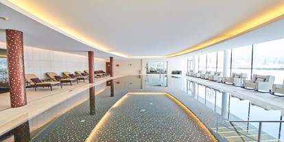 Luxusurlaub - Pools: Außenpool beheizt - Feld am See - Falkensteiner Schlosshotel Velden – The Leading Hotels of the World