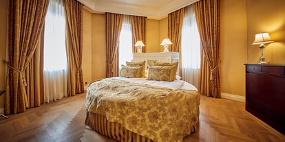Luxusurlaub - Bettgrößen: King Size Bett - Seeboden - Falkensteiner Schlosshotel Velden – The Leading Hotels of the World