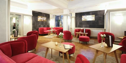 Luxusurlaub - Bar: Hotelbar - Weißenbach (Haus) - Unsere neue Lobby! - Schlosshotel Lacknerhof****S Flachau