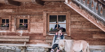 Luxusurlaub - Saunalandschaft: finnische Sauna - Familienresort Ellmauhof - das echte All Inclusive ****S